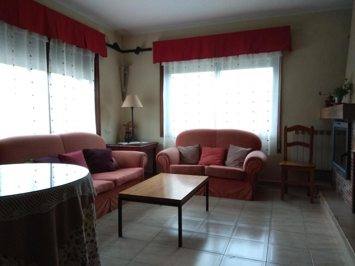 Casa Rural Las Tuyas En Segovia Palazuelos de Eresma Zewnętrze zdjęcie