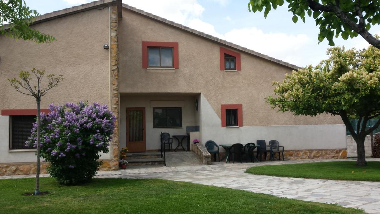 Casa Rural Las Tuyas En Segovia Palazuelos de Eresma Zewnętrze zdjęcie